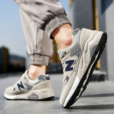 AURUM KICKS RUNNING SHOES